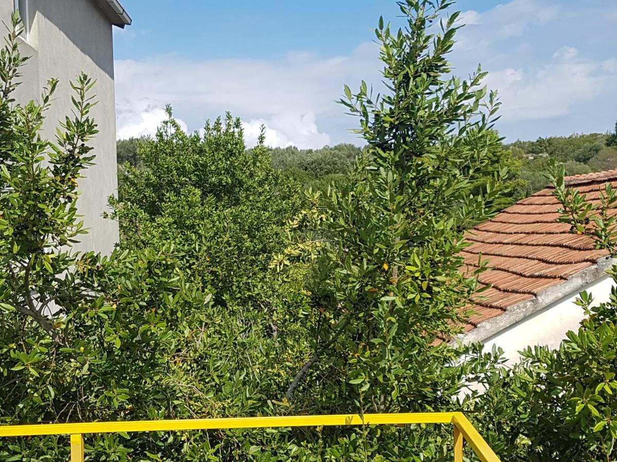 Extra Spacious Seaview Apartments Close To The Beach, With Large Terraces And Free Wi-Fi & Ac & Bbq & Parking Space Sali Exteriér fotografie